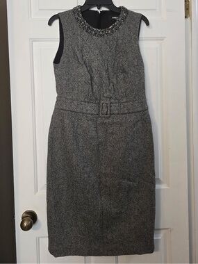 Paule Ka Paris Wool Gray Tweed Sleeveless Sheath Dress Sz 42 US 10 Quilted Belt